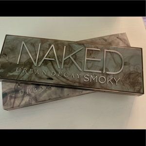 Authentic Urban Decay Smoky eye palette